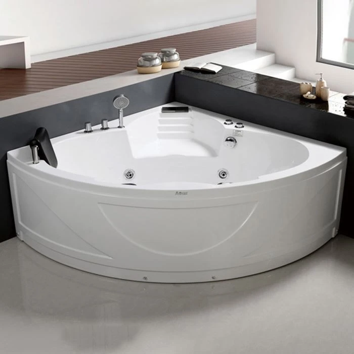 Heated Jetted Tub